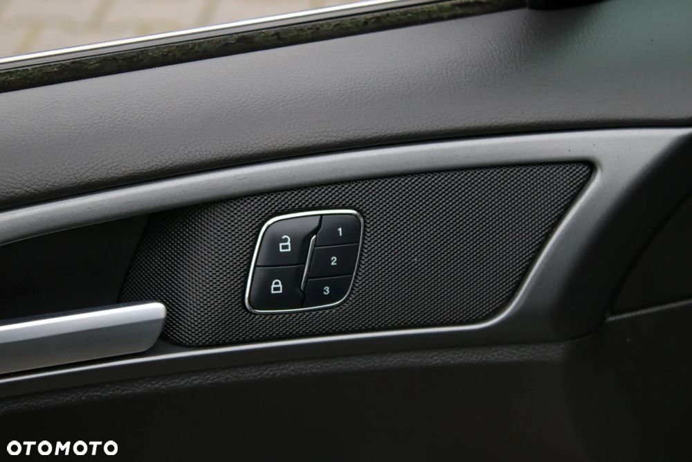 Ford Mondeo 2.0 TDCi Bi-Turbo PowerShift-Aut Titanium - 23