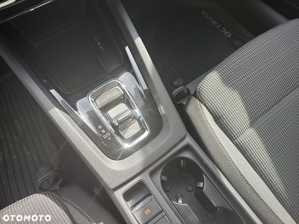 Skoda Octavia 1.5 TSI e-Tec Ambition DSG - 17