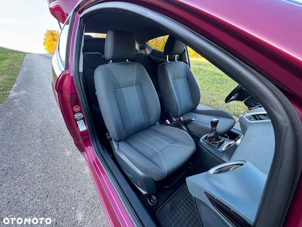 Ford Fiesta - 23