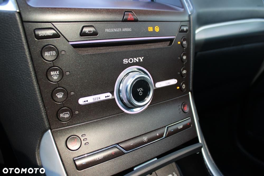 Ford S-Max - 17