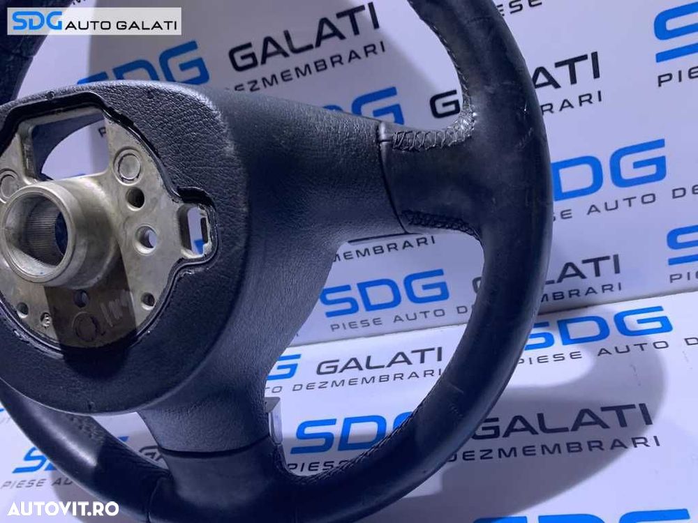 Volan Piele in 3 Spite VW Golf 5 GT 2004 - 2008 Cod: 1K0419091CJ / 1K0419091M - 16