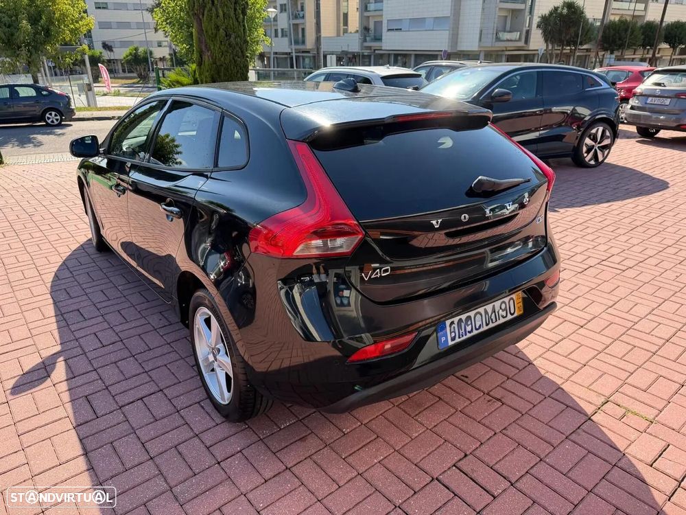 Volvo V40 2.0 D2 Momentum - 12