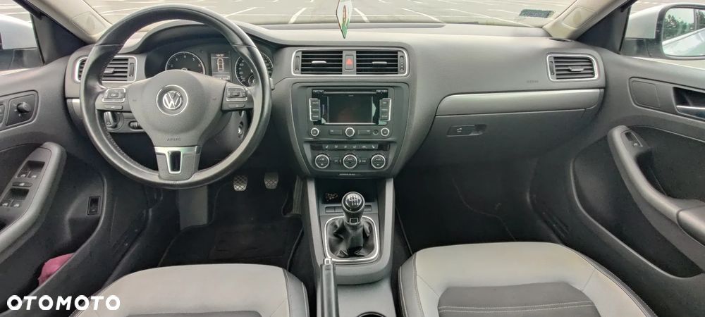 Volkswagen Jetta 1.4 TSI Highline - 11