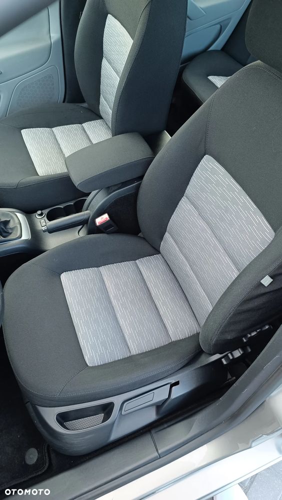 Skoda Octavia 1.6 Ambition - 19