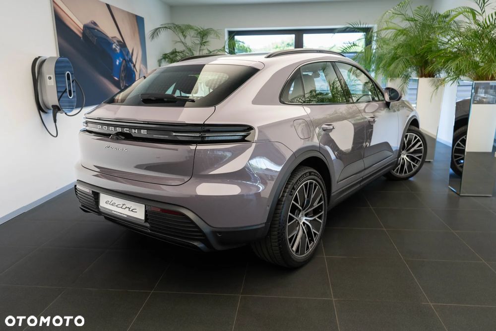 Porsche Macan - 40