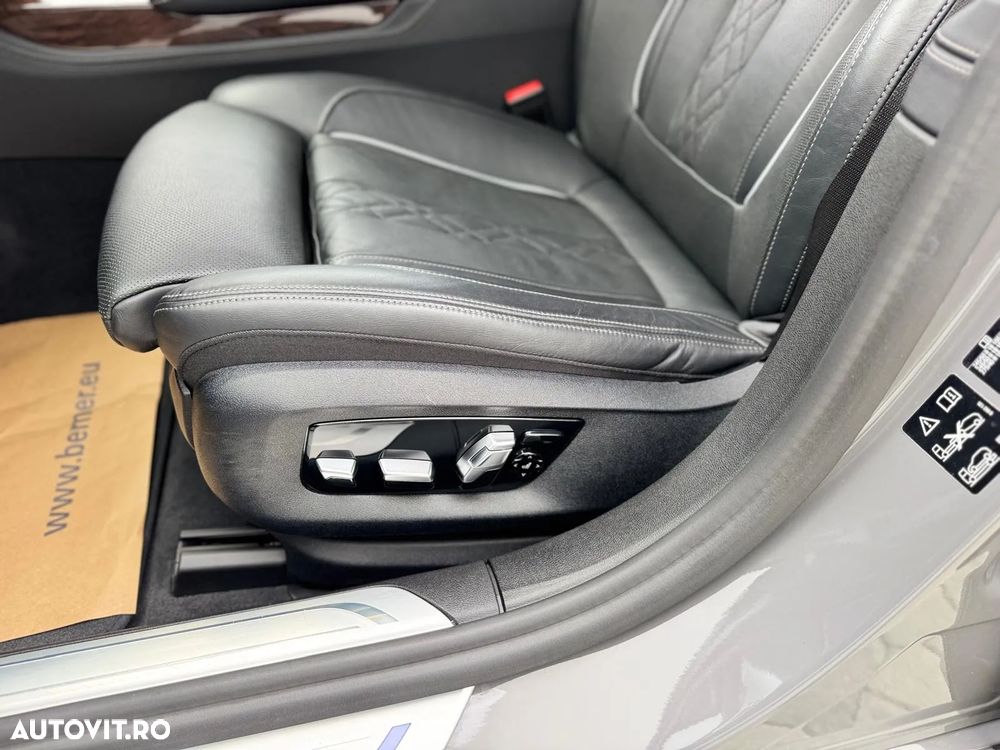 BMW Seria 7 730d xDrive MHEV - 39