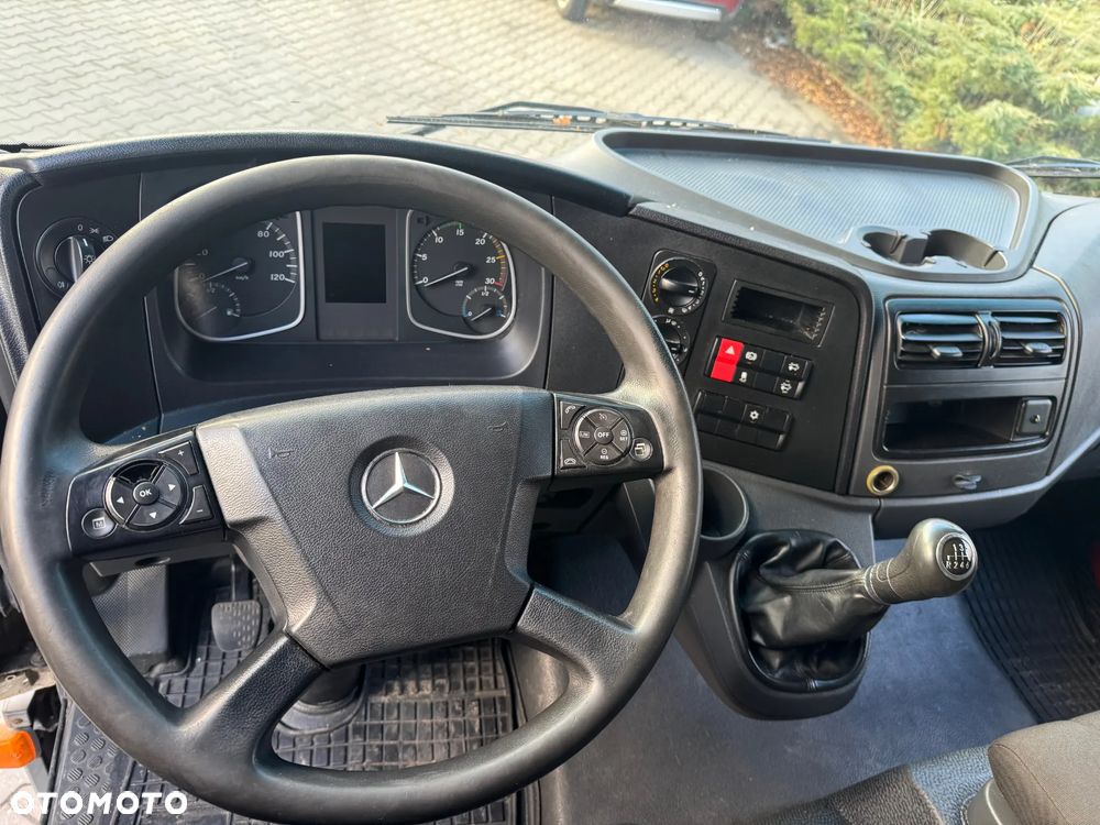 Mercedes-Benz ATEGO - 11