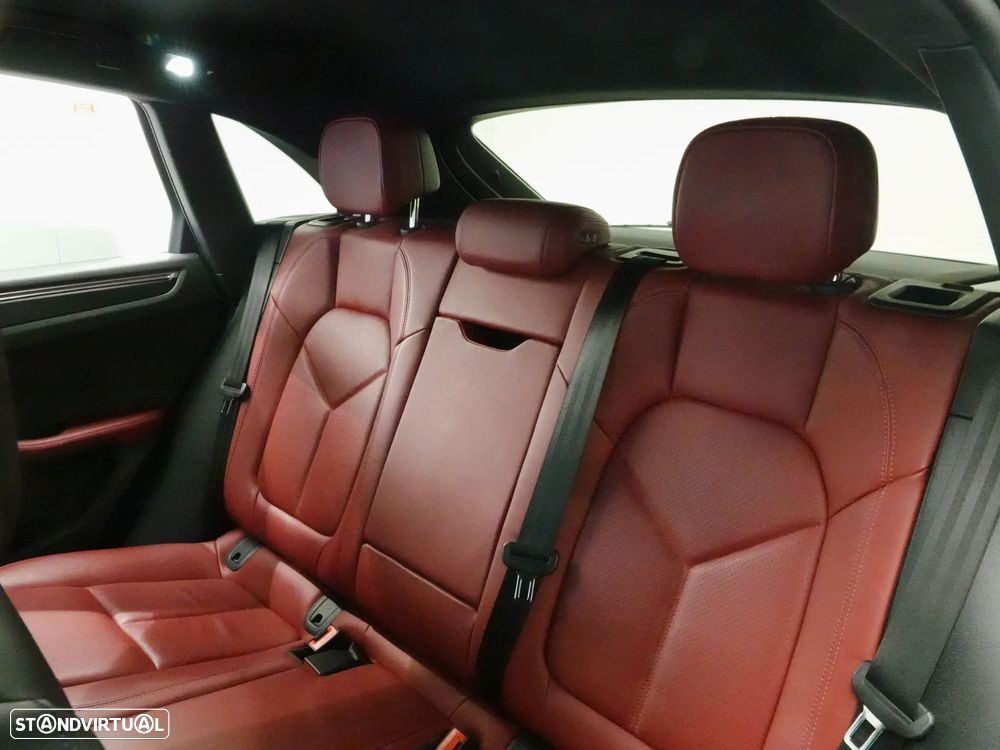 Porsche Macan 2.0T - 34