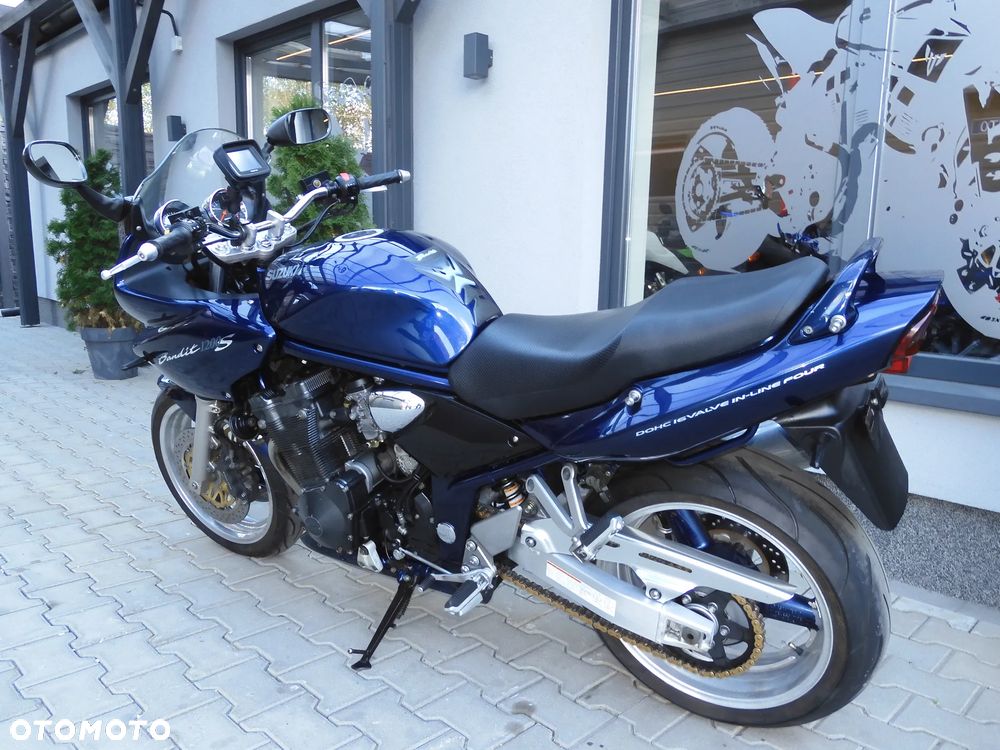 Suzuki Bandit - 25