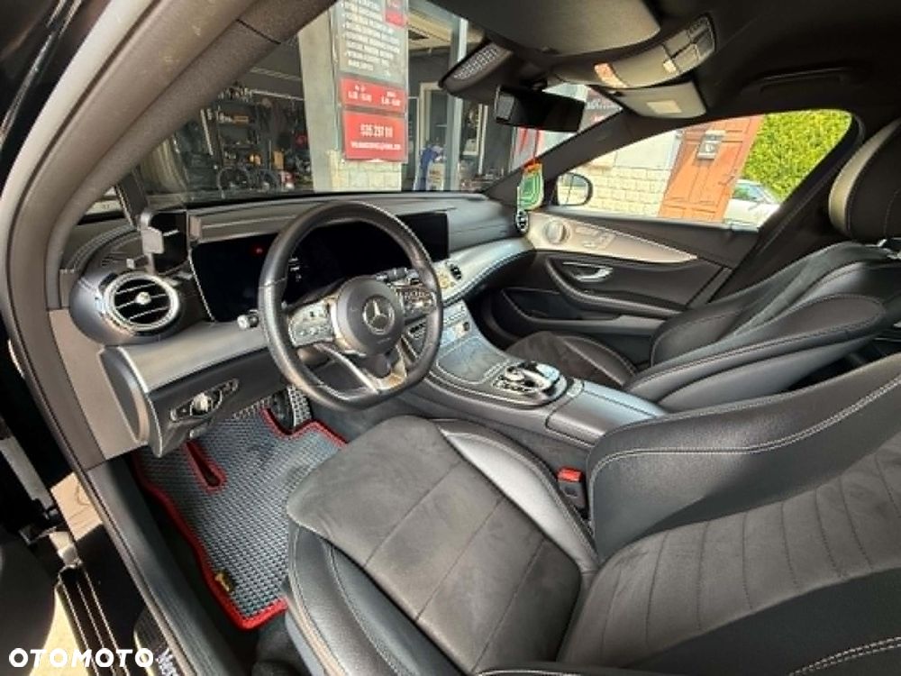 Mercedes-Benz Klasa E 200 4-Matic 9G-TRONIC - 12