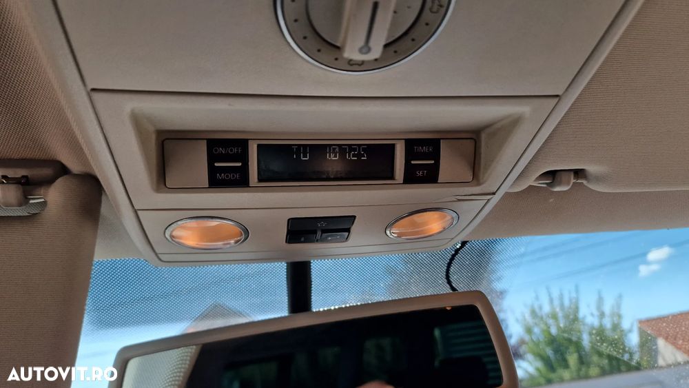 Volkswagen Multivan - 10