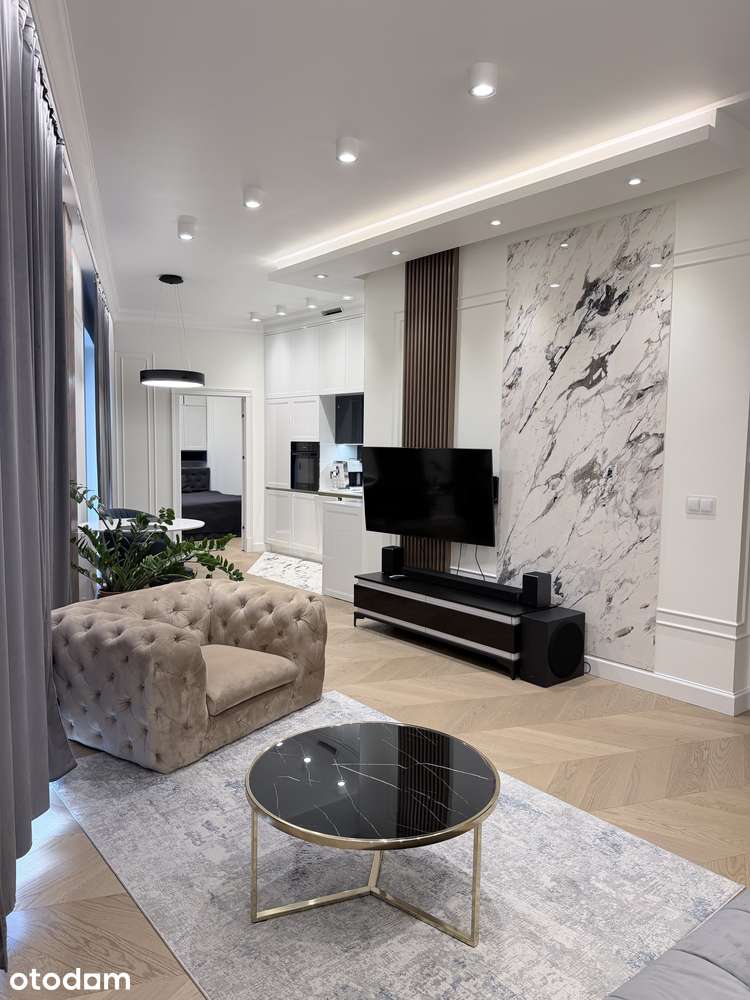 BUTIKOWY APARTAMENT W SERCU WARSZAWY