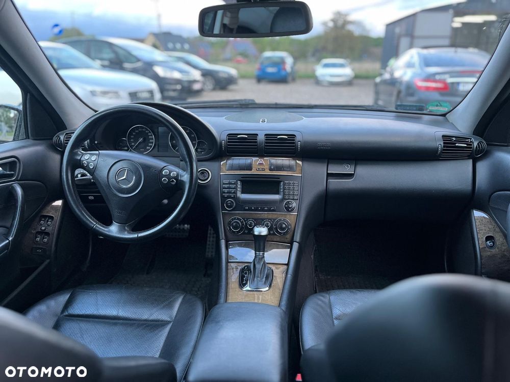 Mercedes-Benz Klasa C 180 Kompressor Automatik Avantgarde Sport Edition - 10