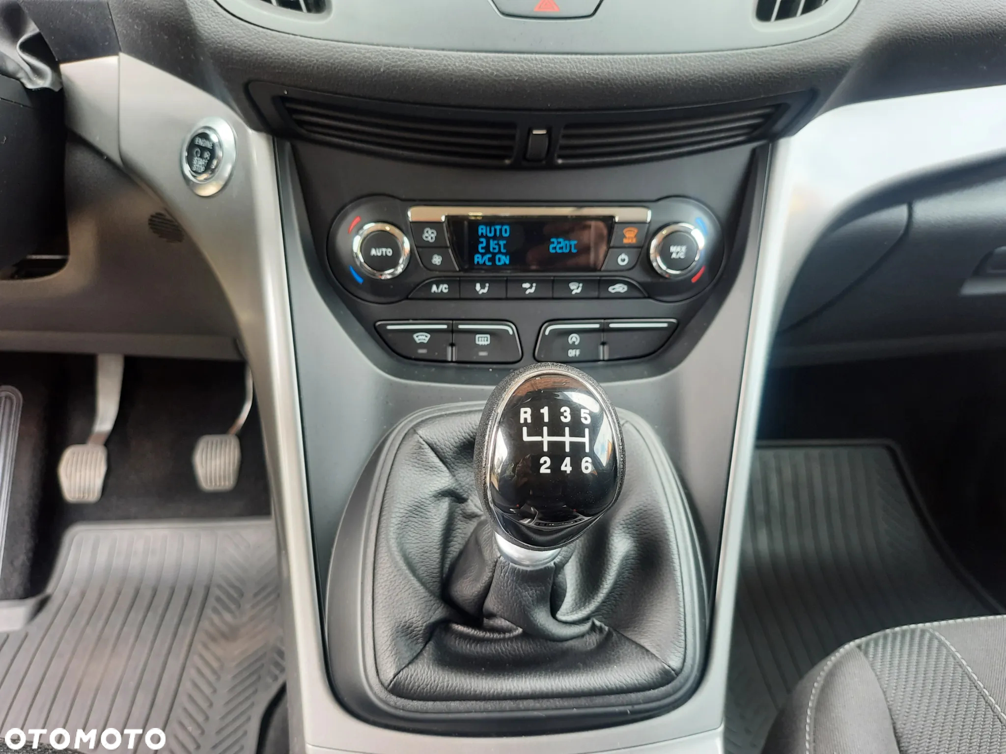 Ford Kuga 1.5 EcoBoost 2x4 Individual - 21