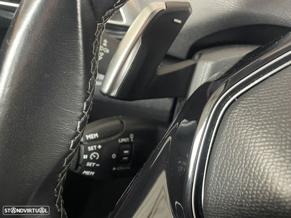 Peugeot 3008 BlueHDi 130 Stop & Start EAT8 Allure - 21