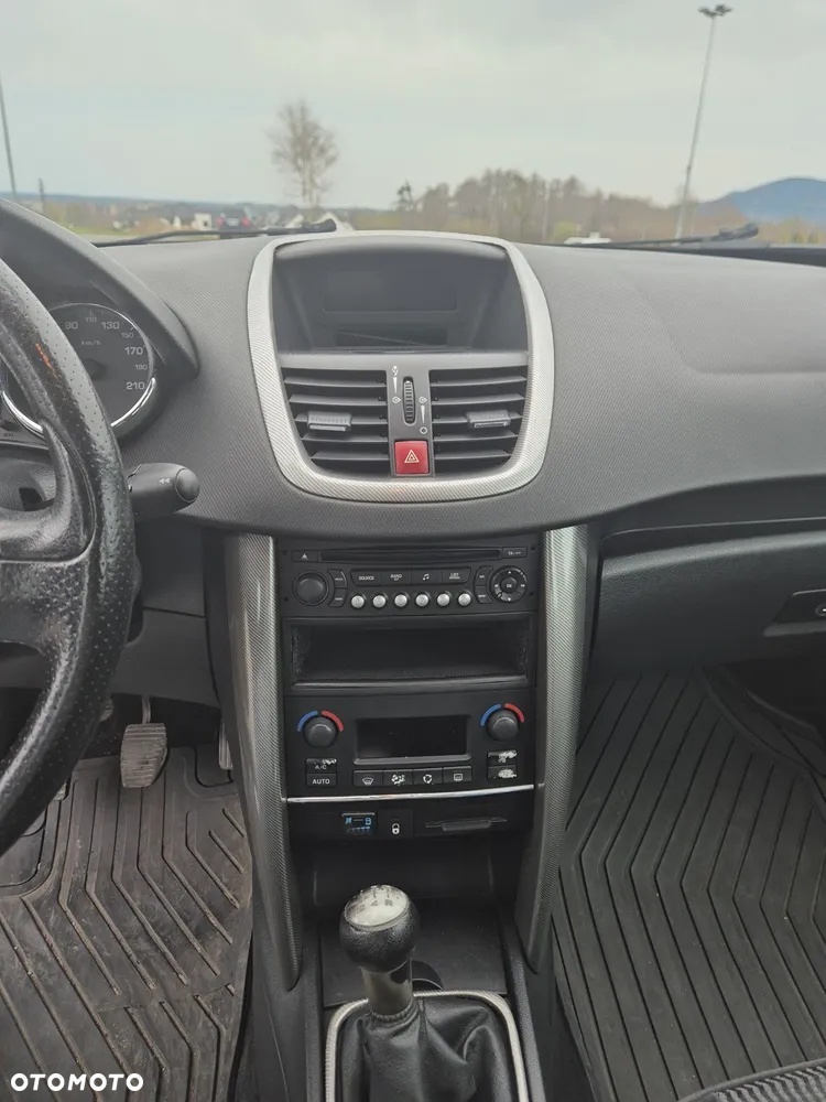 Peugeot 207 - 9