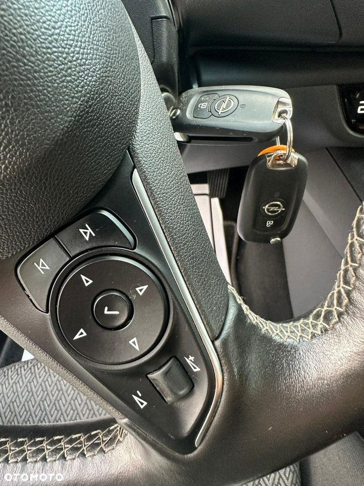 Opel Insignia - 17