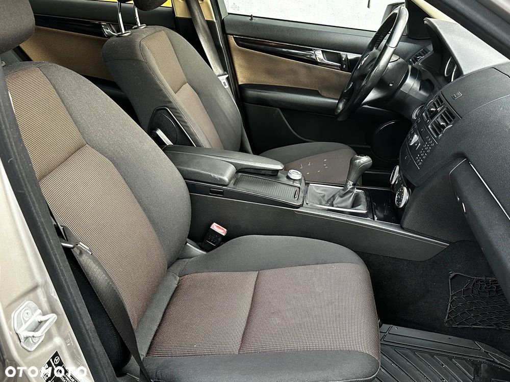 Mercedes-Benz Klasa C 2009