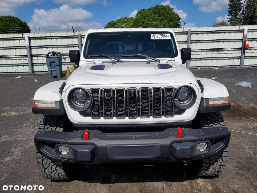 Jeep Gladiator - 2