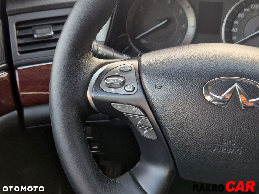 Infiniti Q70 2.2d Premium - 10