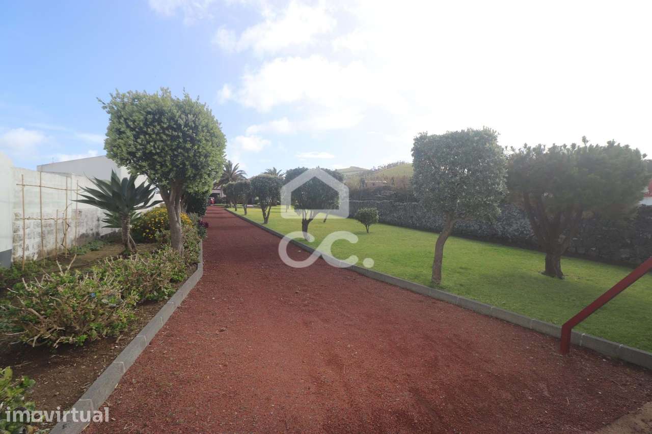 Moradia com 3 Quartos - Ribeirinha - Ribeira Grande - Grande imagem: 3/36