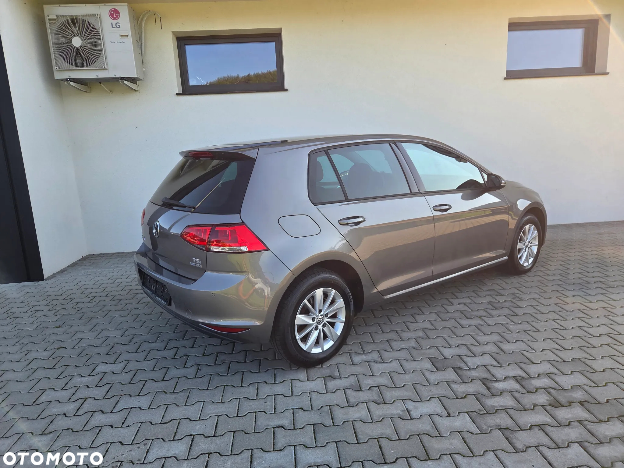 Volkswagen Golf - 16