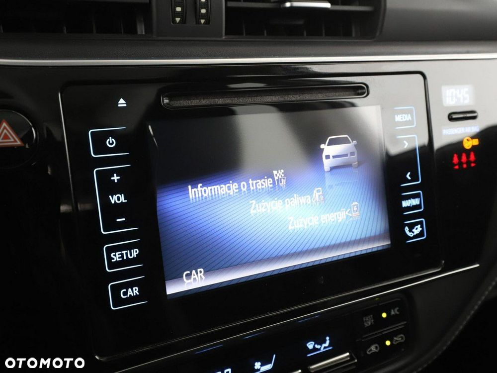 Toyota Auris Hybrid 135 Comfort - 24