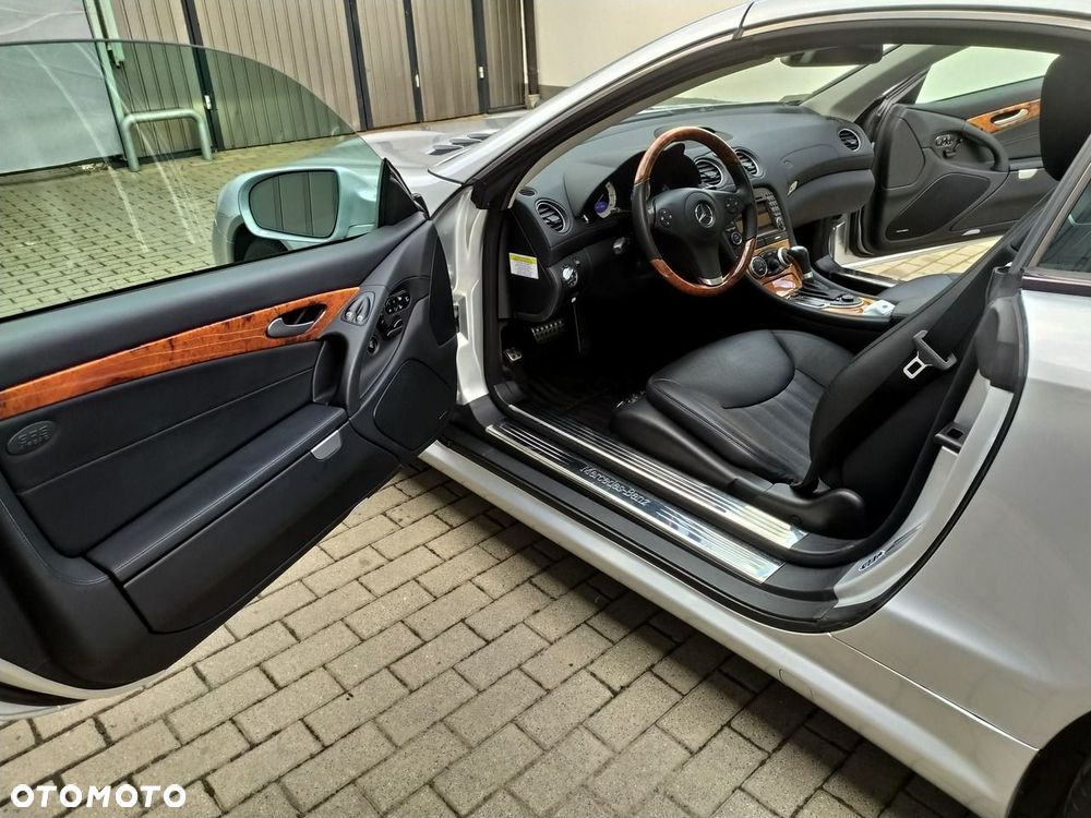 Mercedes-Benz SL - 15