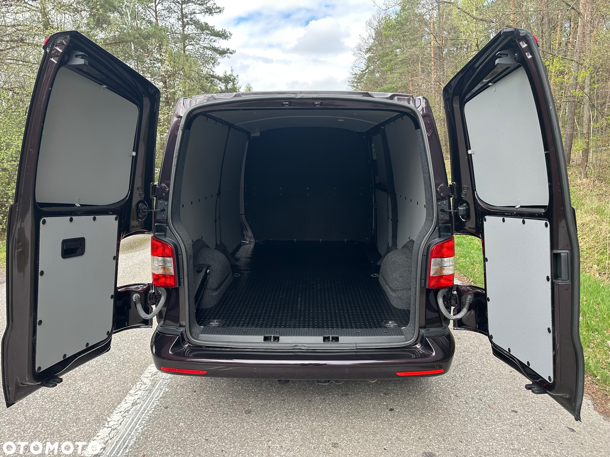 Volkswagen Transporter - 5