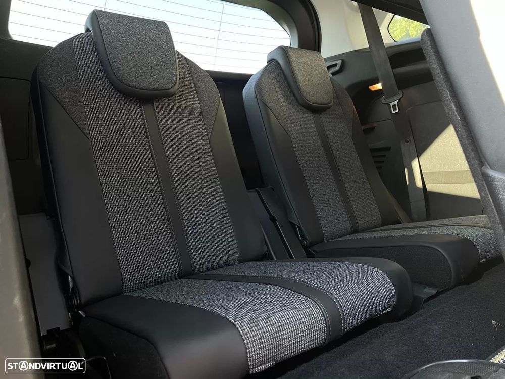 Peugeot 5008 BlueHDI 130 Allure - 25