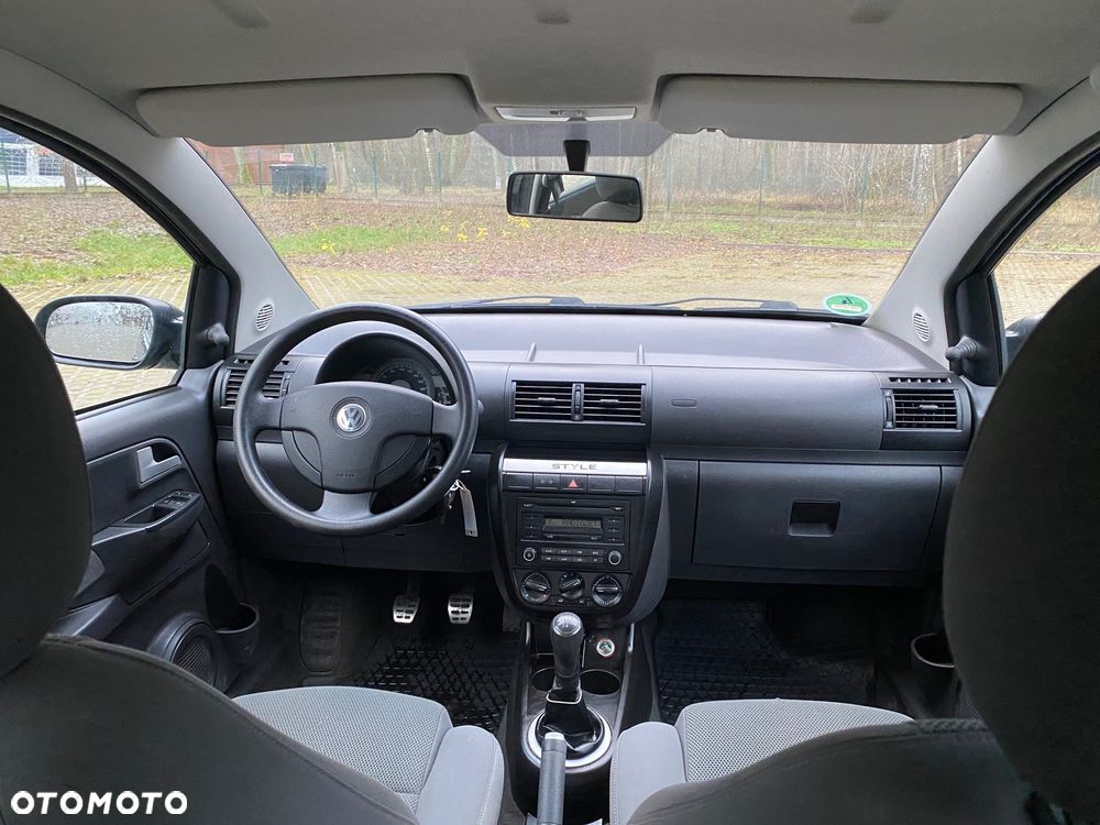 Volkswagen Fox 1.2 Style - 10