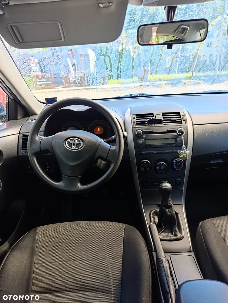 Toyota Corolla 1.6 VVT-i Luna - 7