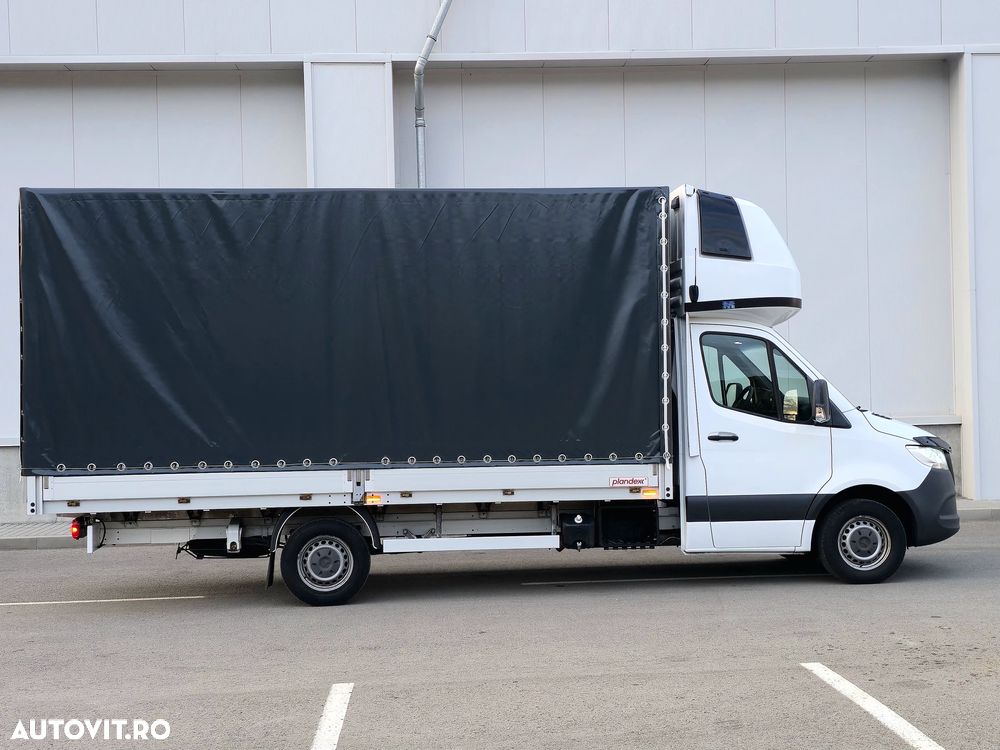 Mercedes-Benz Sprinter - 16