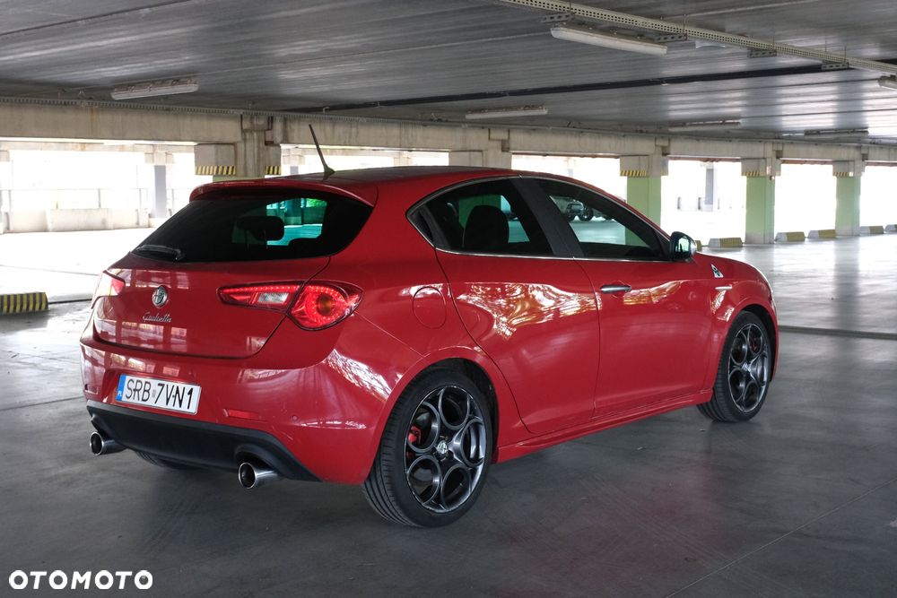 Alfa Romeo Giulietta 1.8 TBi 16V Quadrifoglio Verde - 2