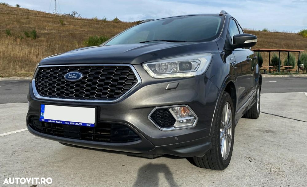 Ford Kuga 2.0 TDCi 4WD Powershift Vignale - 8