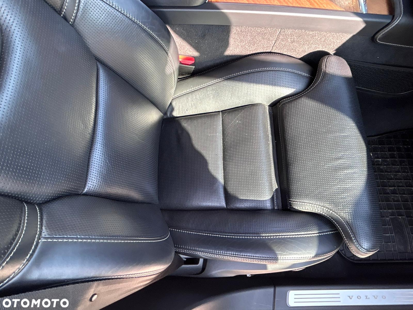 Volvo S90 D5 SCR AWD Inscription - 33
