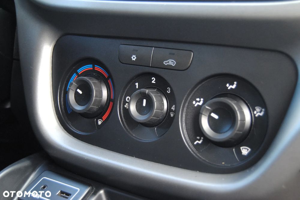 Fiat Doblo 1.6 Multijet 16V Easy - 24