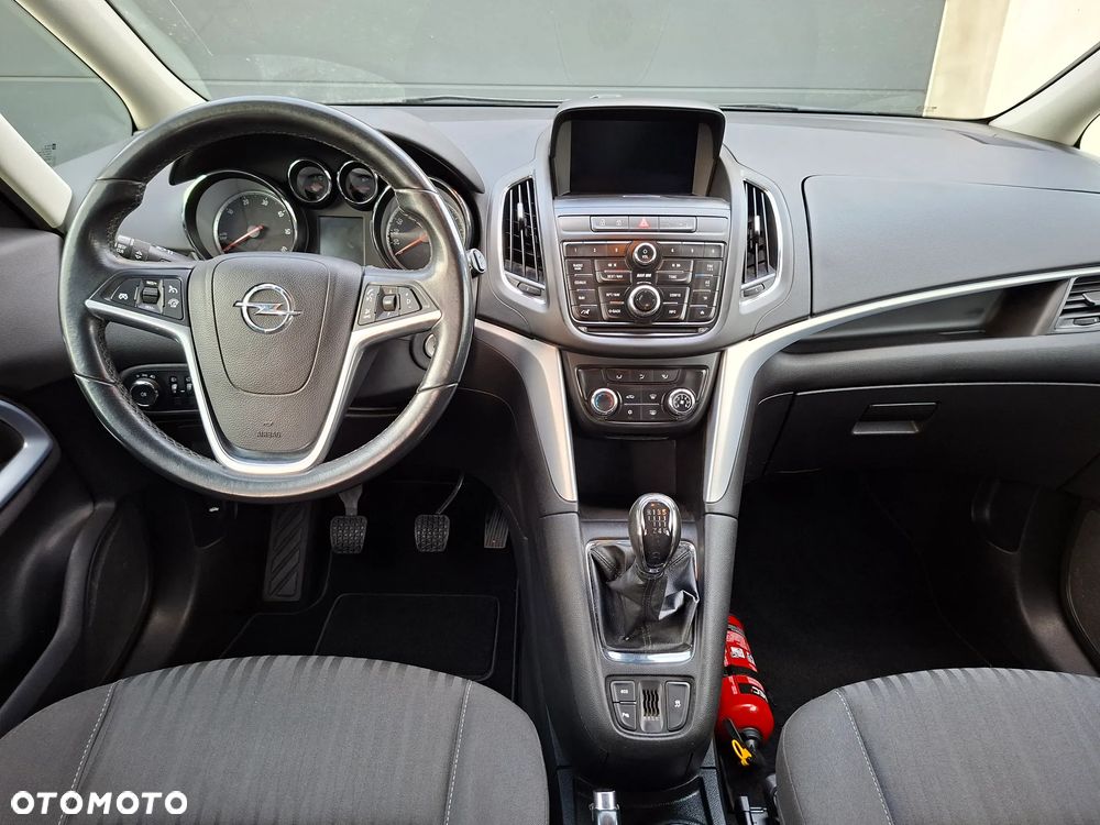 Opel Zafira - 13
