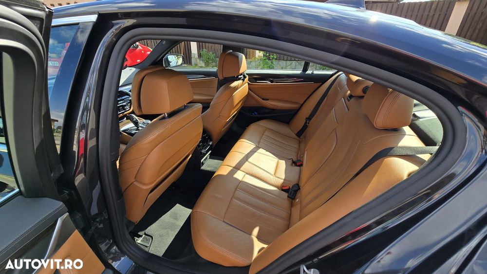 BMW Seria 5 520d EfficientDynamics Edition AT - 29