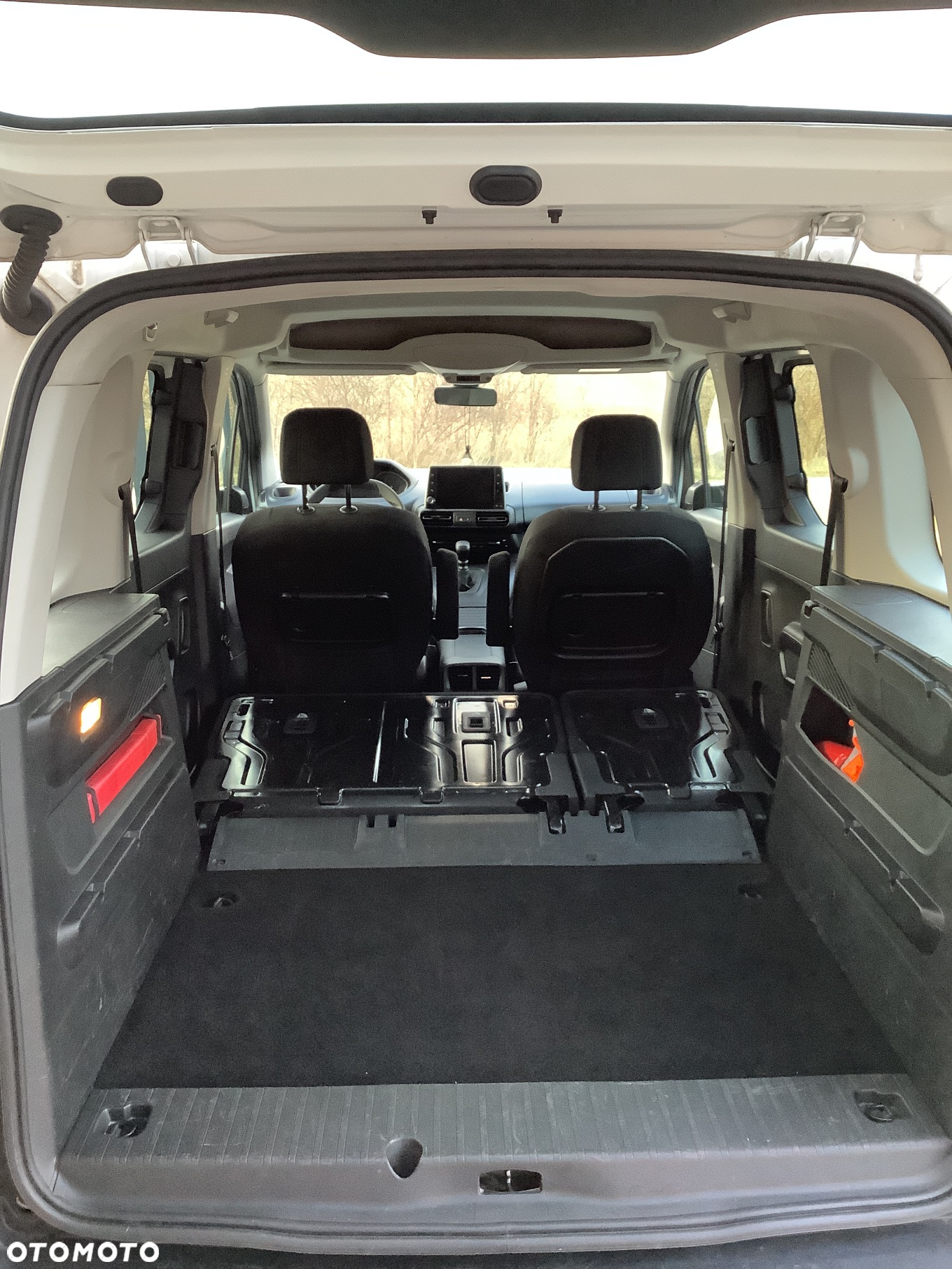 Peugeot Rifter 1.5 BlueHDI Allure Pack S&S - 9
