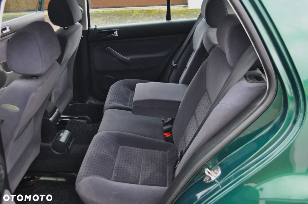 Volkswagen Golf ver-1-4-comfortline - 25