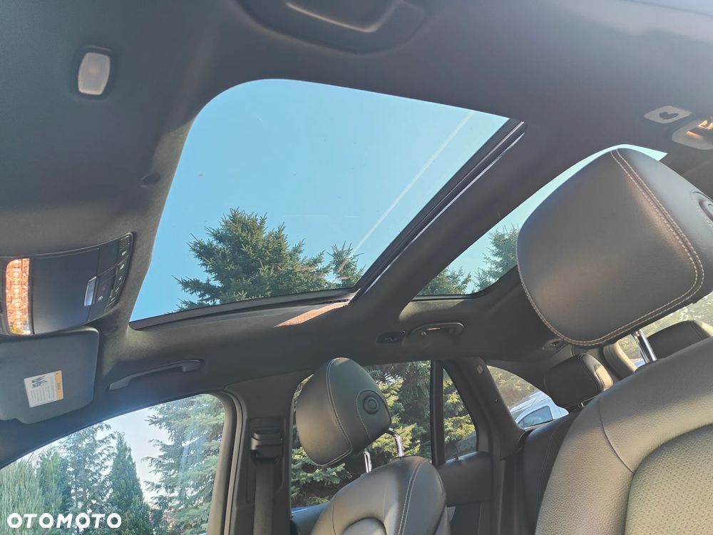 Mercedes-Benz GLC 300 4Matic 9G-TRONIC AMG Line - 34