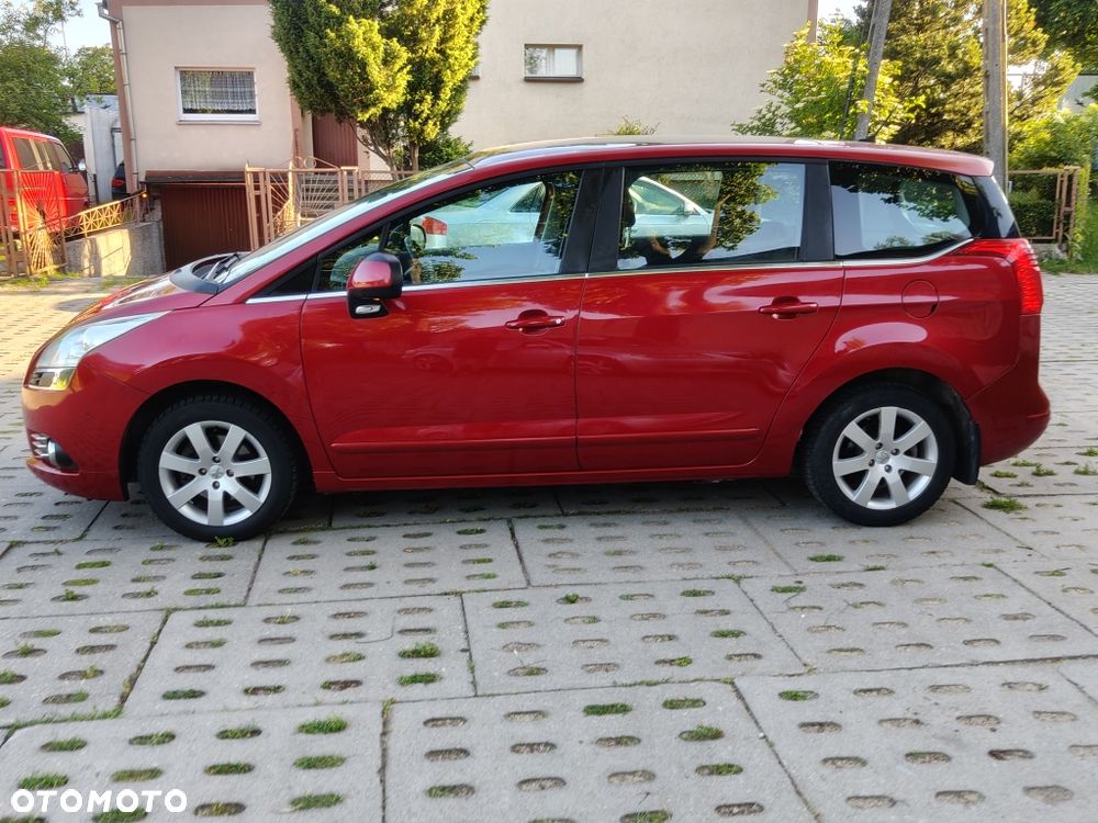 Peugeot 5008 - 3