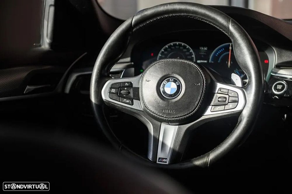 BMW 530 e iPerformance Pack M - 52
