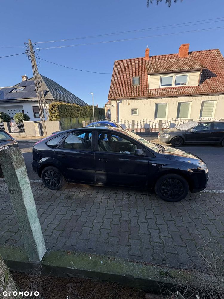 Ford Focus 1.4 Ambiente - 14