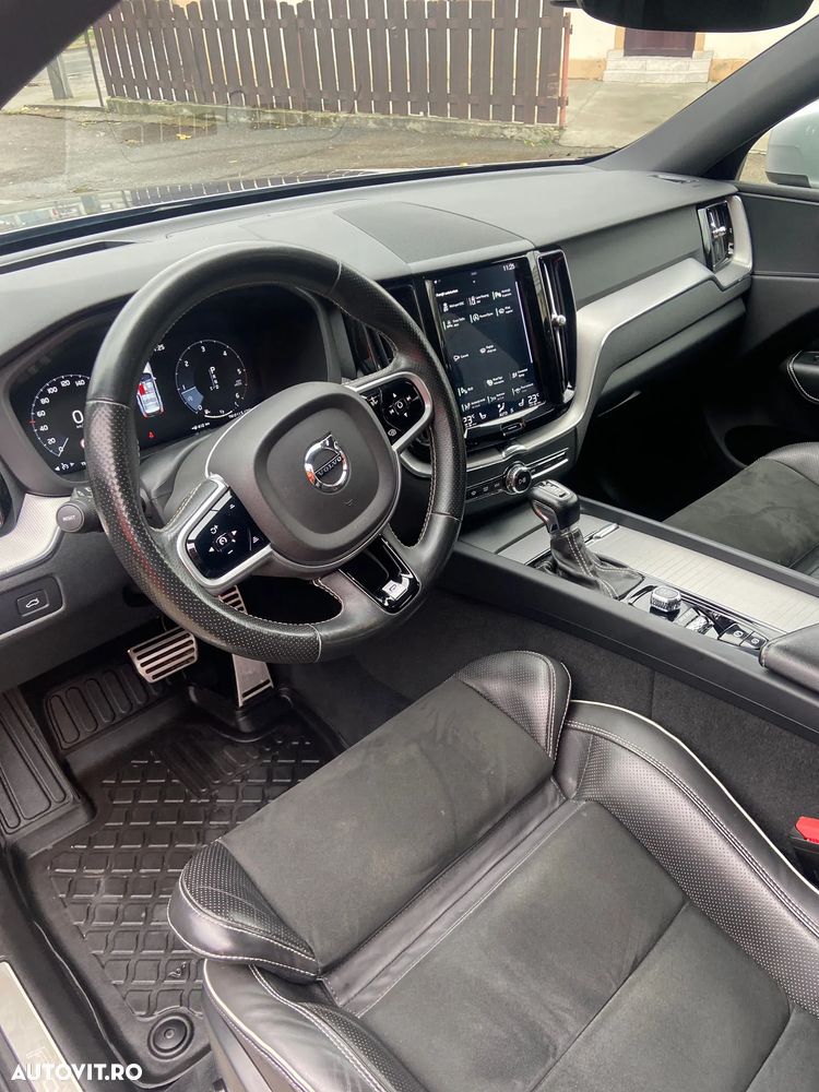 Volvo XC 60 D4 R-Design - 7