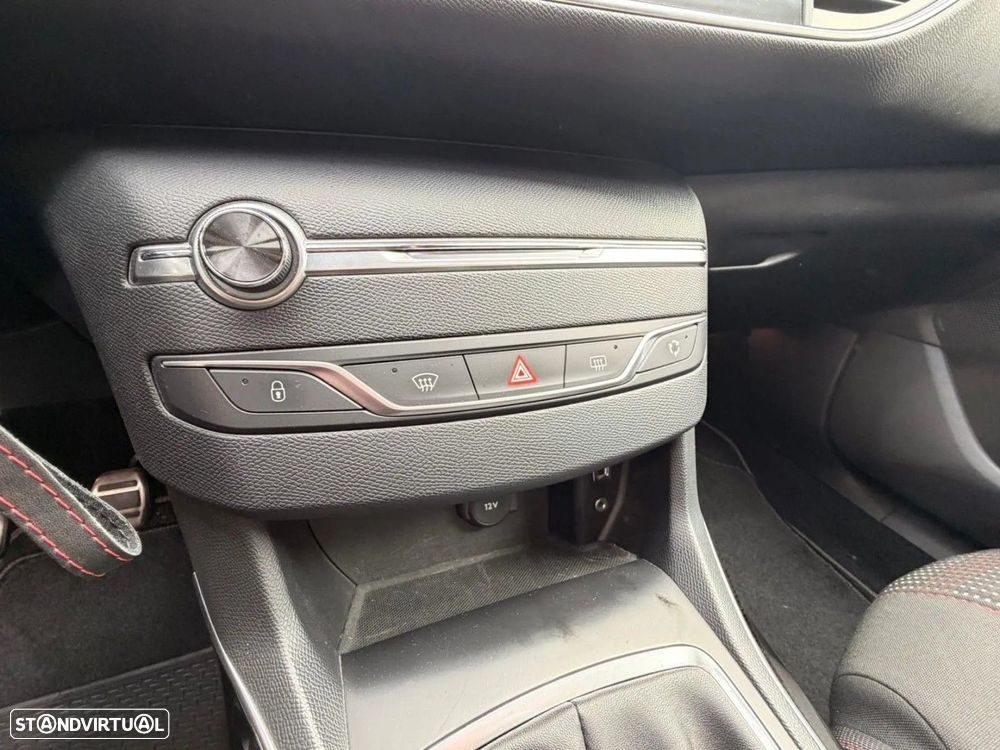 Peugeot 308 1.2 PureTech GT Line - 9
