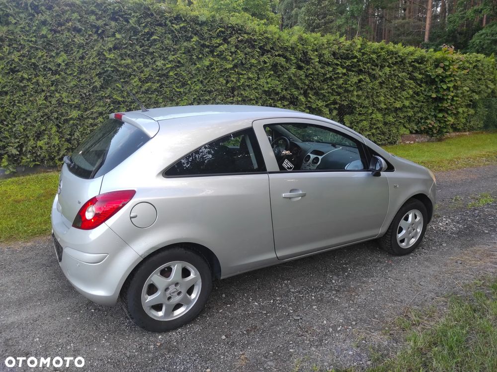 Opel Corsa 1.2 16V - 5