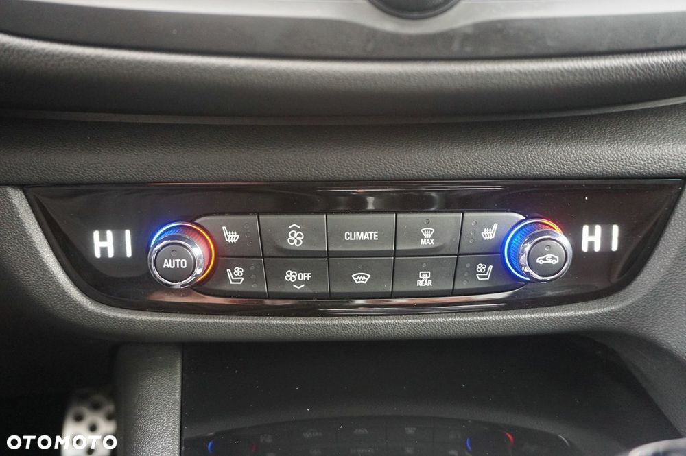 Opel Insignia Country Tourer 2.0 BiTrb D 4x4 Automatik Exclusive - 14