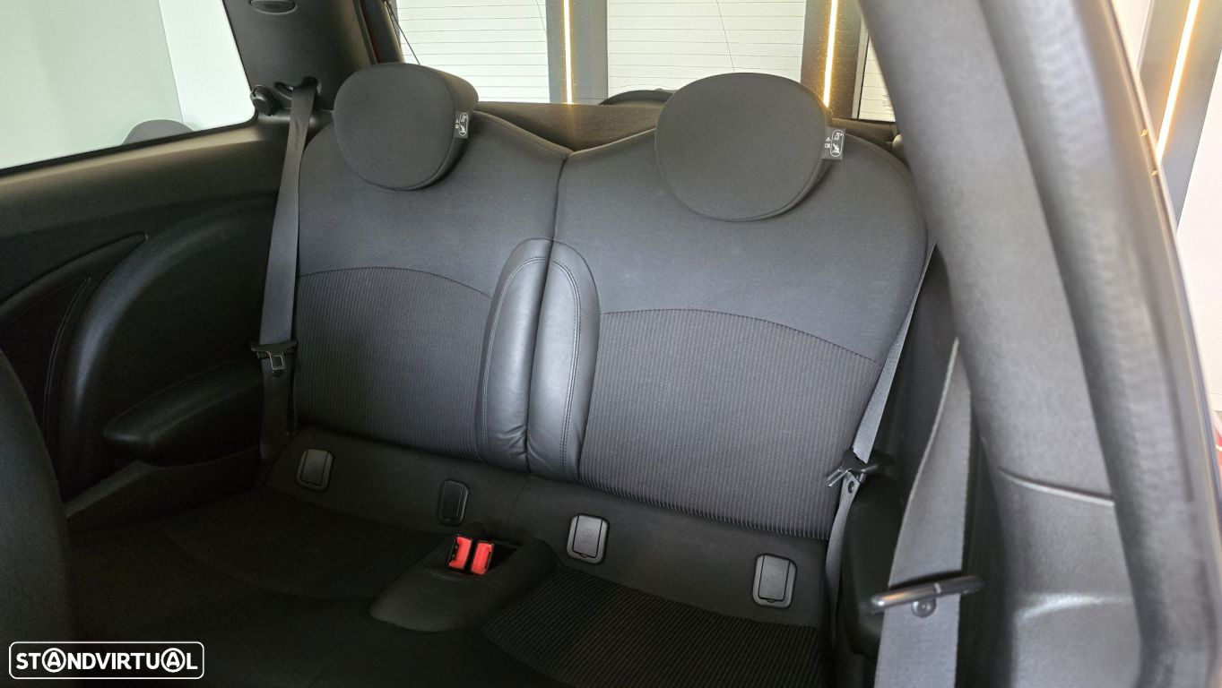 MINI 3 Portas Cooper D - 51